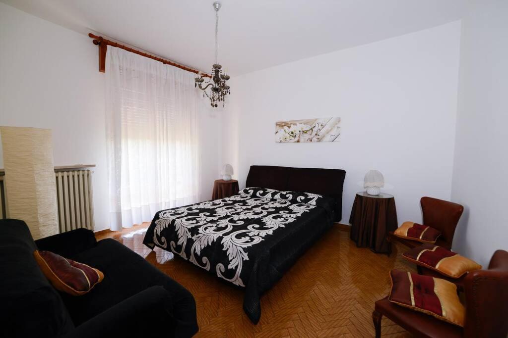 Villa Viola-Comoda Villetta A Caprino Veronese Zewnętrze zdjęcie